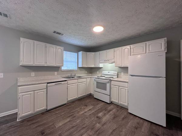 $1,858 / 3br - 1800ft2 - $1,858 /3 habitaciones, adosado tri-nivel - ¡Tu nuevo hogar te espera! (Jefferson City)63815695322241124