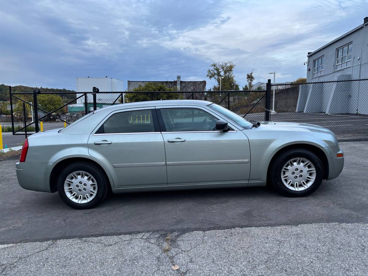 2006 Chrysler 300 sedan