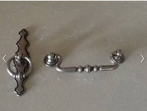 Kitchen cabinet hardware 1