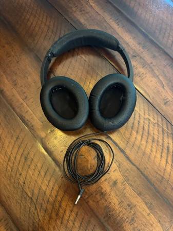 Bose® QuietComfort® 15 Acoustic Noise Cancelling Headphones - $80 (Redmond)63471418712961121