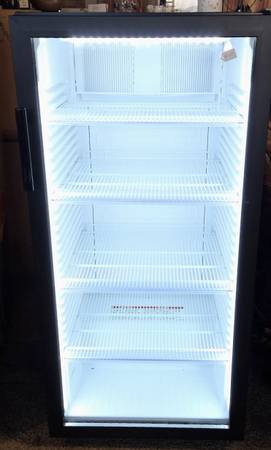 Nice Full View Glass Door Upright Refrigerated Cooler 1