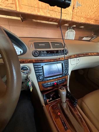 Mercedes Benz E350 - $7.500 (Valle)63470772519299123