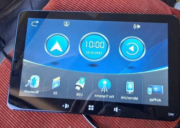 Gemini Carplay w/ Auto Cord 1