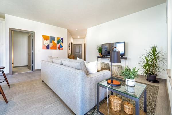 $1,468 / 1br - 762ft2 - ¡A tu mascota ya le encanta estar aquí! (Omaha)63681623691395122
