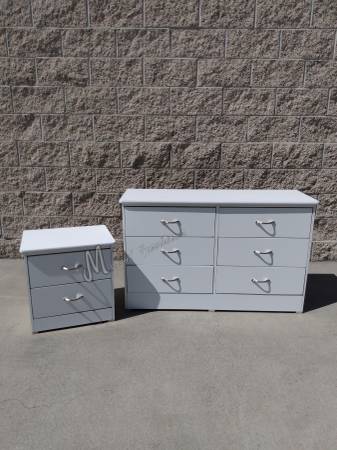 White Bedroom Dresser Set! 1