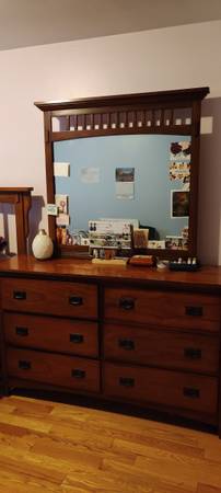 Solid wood dresser with mirror 1