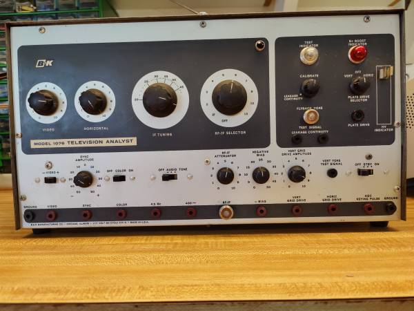B&K 1076 Television Analyst (Untested, condition unknown, parts only). 1