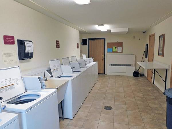 $940 / 1br - 783ft2 - Yes, Your Search Is Over! (Conveniently located US HWY 10 & HWY 23)63988652405763123
