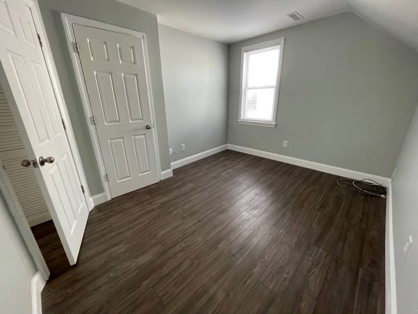$1,375 / 2br - 810ft2 - Very nice, modern 2 bd (Ware)64017047849602123