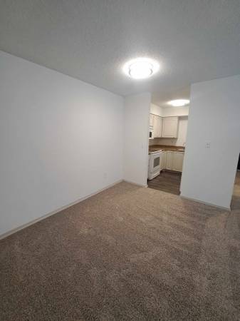 $950 / 1br - 950ft2 - $400 Off Move-In! 1 Bedroom Apartment in Broken Arrow 🏡 (Broken Arrow)63982129335170122