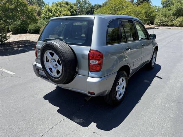 2004 Toyota Rav4 + Clean Title + Great Service History - $3,95063613893102851123