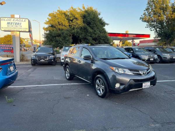 2015 Toyota RAV4 XLE AWD 4dr SUV Quality Vehicles! S, HABLAMOS ESPA& - $9,995 (+ Blue Eagle Motors)63654703550209121