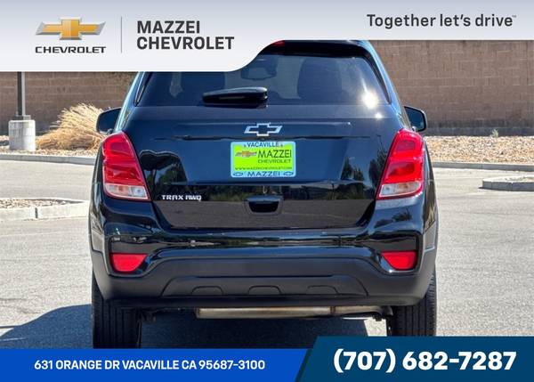 2022 Chevrolet Trax LT photo 3