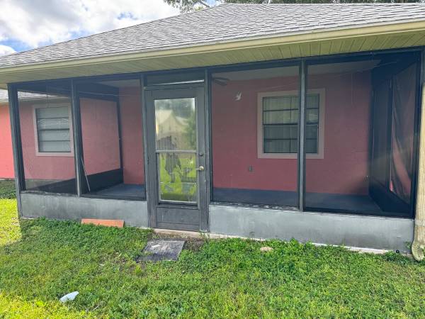 $2,500 / 3br - 1746ft2 - 3/2/2 In NW Palm Bay, Available Now!!!63823720579075122