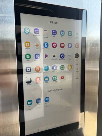 Samsung Refrigerator with Touch Screen Family Hub - $1,300 (Wenatchee)63441524242947122