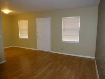 $980 / 1br - Nice 1 br apt near Whole Foods Market (West U/Bellaire: Stella Link/Holcombe)63924043671426121
