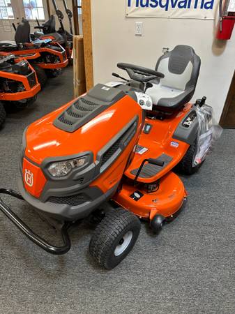 Husqvarna TS 142 Light Duty Lawn Tractor 1