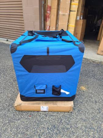 Amazon Basics Folding Portable Soft Pet Dog Crate Carrier Kennel - 42" 1