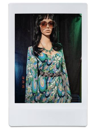 New Vintage clothing shop looking for assistant! 1