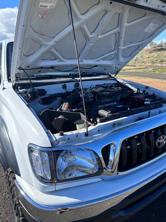 2002 Toyota Tacoma SR5 3.4 L V6 engine 54k MILES - $37 (Garage kept All original)63617671108611121