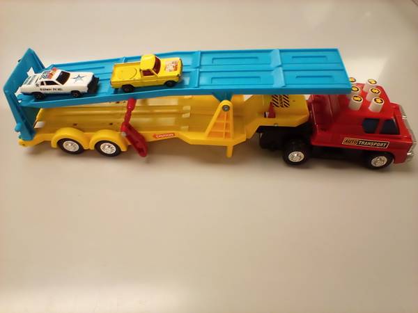 Hot wheels car carrier 1