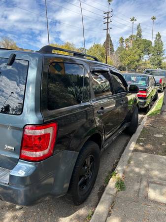 2011 Ford Escape - $2,500 (Highland Park)63470043001859122