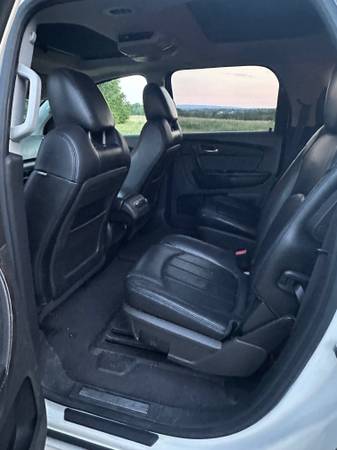 2011 GMC Acadia Denali - $5,50063477771939075123