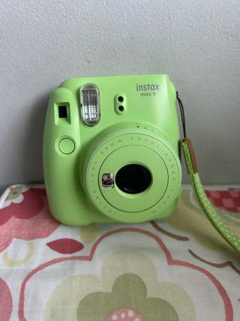 Instax mini 9 FujiFilm Camera 1