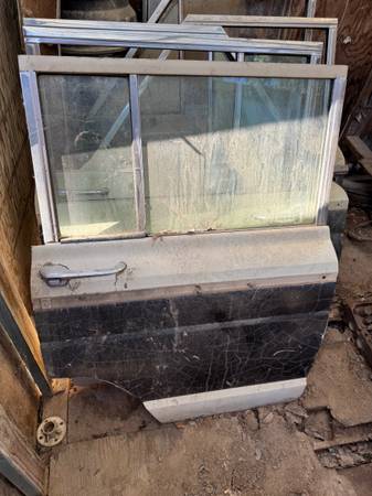 Jeep Wagoneer rear doors 1