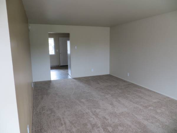 $1,395 / 2br - 850ft2 - Benton Village - 2 Bedroom Available! Close to Shopping & 9th Street! (Corvallis)63624859989249123