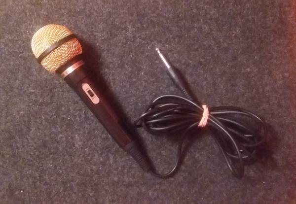 Venturer Microphones 1