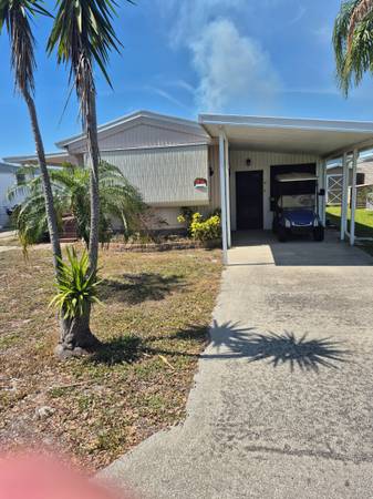 $39,000 / 2br - Two Bedroom, One Bath, Mobile Home with Florida Room and Laundry Room (Frostproof)64149647369218120