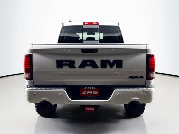 2017 RAM 1500 Night - Photo 4