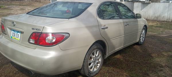 2003 Lexus ES300 - $3,99563481326650881122