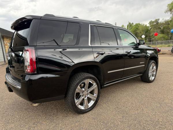 2017 GMC Yukon 4x4 4WD SUV Denali Sport Utility 4D - $32,999 (Colorado's Midway Motors)63619712123521123