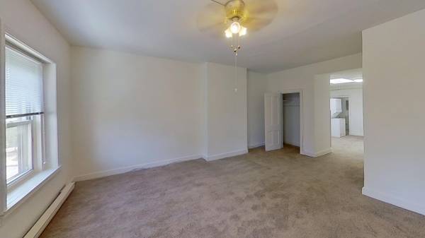 $1,599 / 2br - 900ft2 - Huge Top Floor 2 Bed/2 Bath with W/D In-Unit!  One Month Free!!! (Mount Vernon, Mt. Vernon, Downtown, Penn, Inner Harbor)63694519024385121