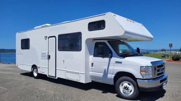 2019 THOR MAJESTIC 28A PRE-RECONDITIONED MOTOR COACH - $30,850 (Everett WA.)63470799950083120