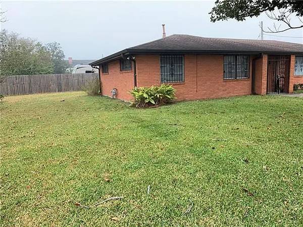 $1,709 / 3br - 1650ft2 - 815 16th st 70053 (Gretna)63881896441089122