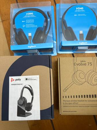 Nuevos auriculares para computadora Logitech, Jabra, Plantronics de $20 a $160 cada uno - $20 (hercules, pinole, san pablo, el sob)63471456641155120