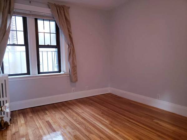 $1,115 / 140ft2 - Nice Furnished room near BC, Shops, T to BU, NEU & Downtown, Heated (Brighton - Cleveland Circle)64186292820355121