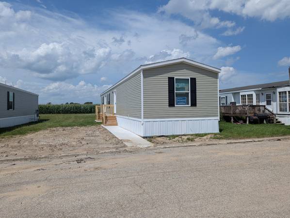 $59,999 / 3br - 1152ft2 - Brand New 3BR / 2BA Home in Parkwood Village – Burt, M (Burt, MI)64198882966657120