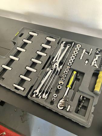 Free tools with toolcase 1