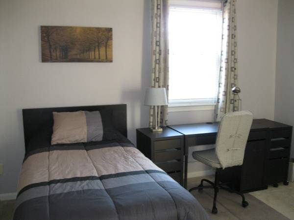 $3,200 / 4br - Are you re-locating/in the area briefly and need a short term rental? (Fairfax City)63896156390018124