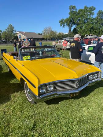 Buick LeSabre 1964 - $17,500 (Redd)63654701451777121