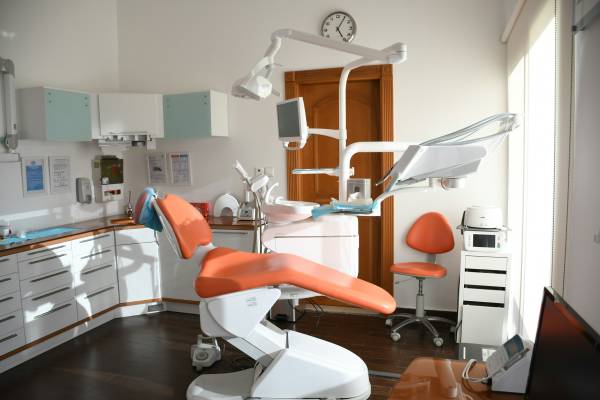 Dental Front Receptionist 1