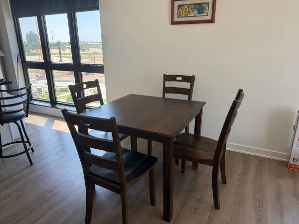 Kitchen table set 1
