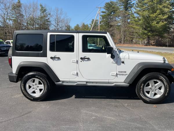 2017 Jeep Wrangler Unlimited Sport - $21,900 (Windham NH)63622639386883124