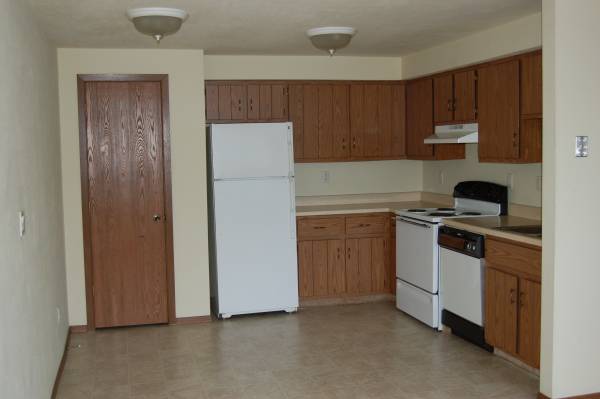 Beautiful 2 bedroom apartment available!- Apply Today! 1