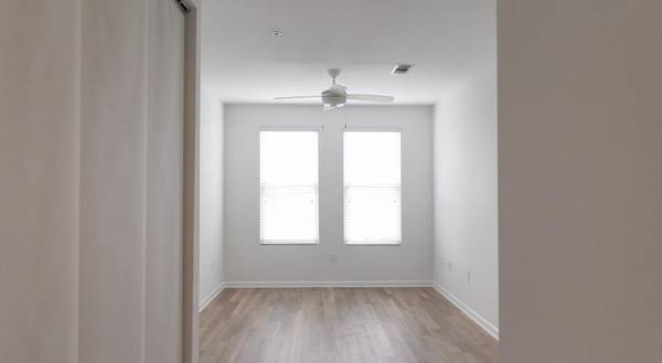 $3,169 / 2br - 1041ft2 - Covered, structured garage parking, A Must See64015946772866122