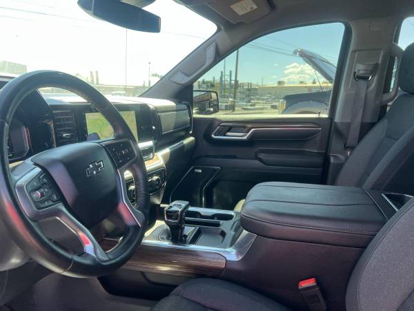 2025 Chevrolet Silverado 1500 LT - Photo 11